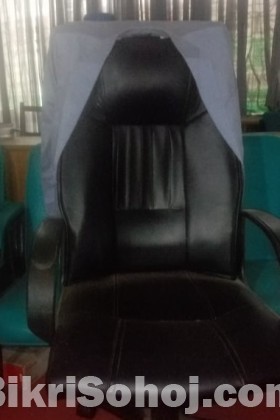 Office boss chair